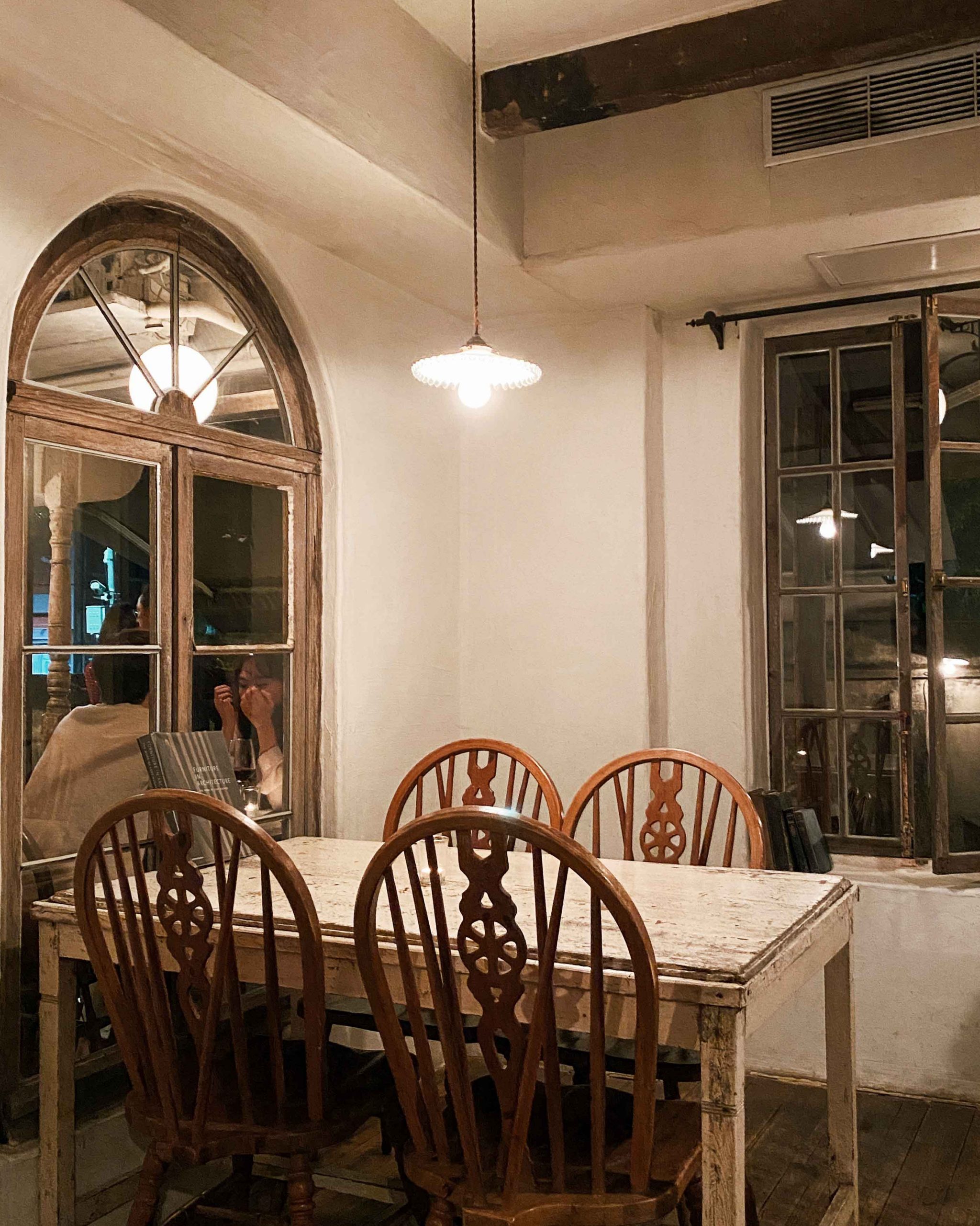 台北美食｜香色 XIANG SE 時空置換，樸拙老房裡的浪漫小歐洲餐酒館。