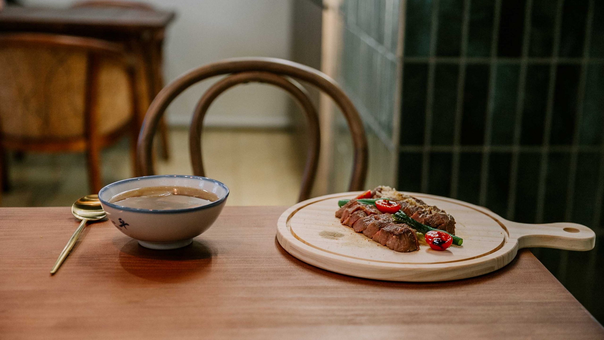 新竹美食｜硬派主廚關東店 隨時為你準備料理的家。