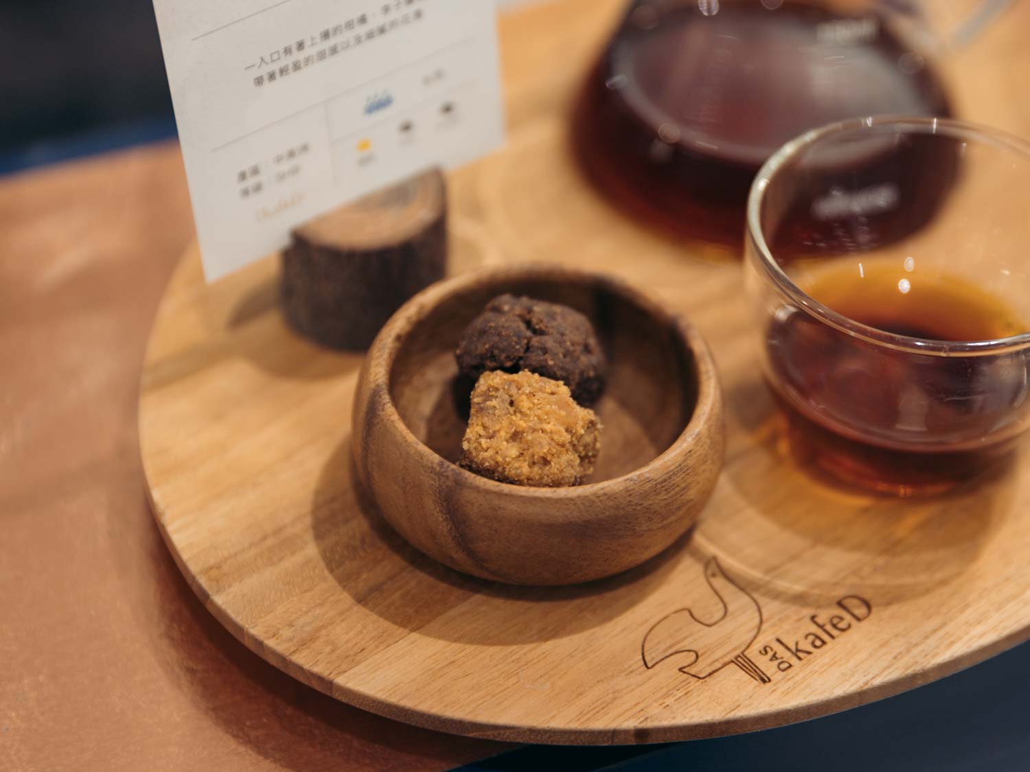 kafeD咖啡滴-新竹巨城店 德風職人精品咖啡，必點米其林星級甜點主廚特製年輪蛋糕。