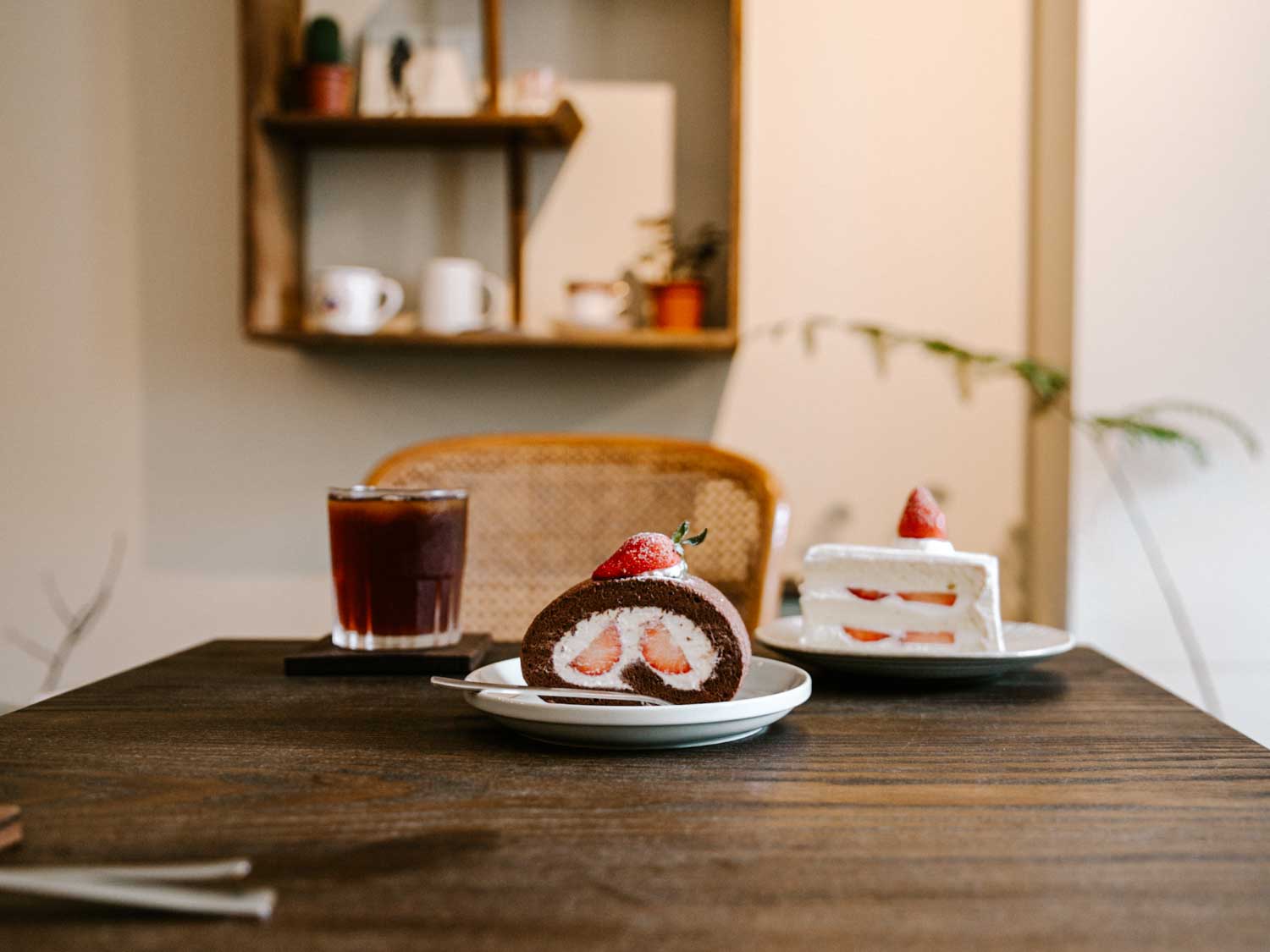 竹北咖啡廳-歲月靜好 竹北下午茶推薦！享受一口蛋糕一口手沖咖啡的悠閒。